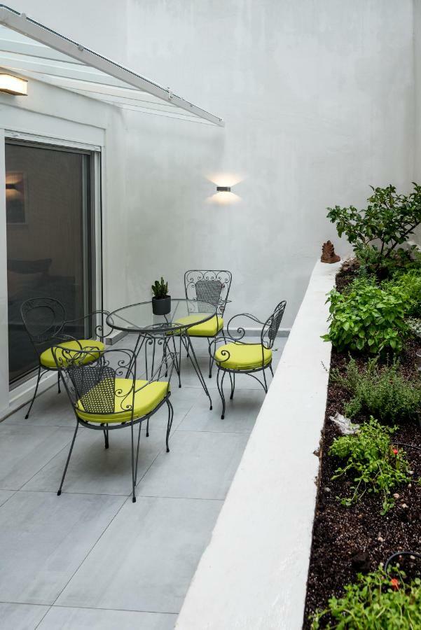 Central Cozy Studio With A Secret Garden Atene Esterno foto