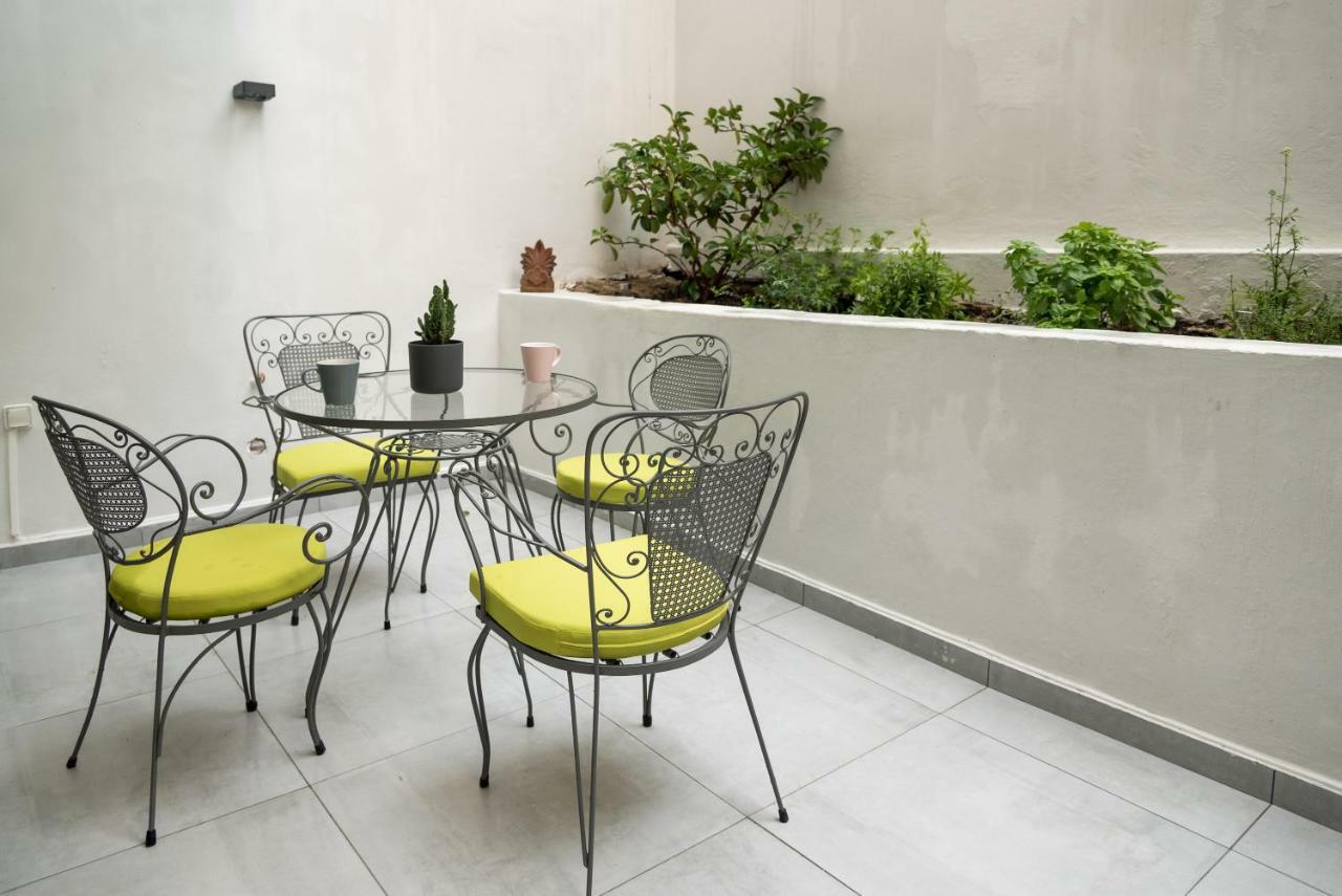 Central Cozy Studio With A Secret Garden Atene Esterno foto